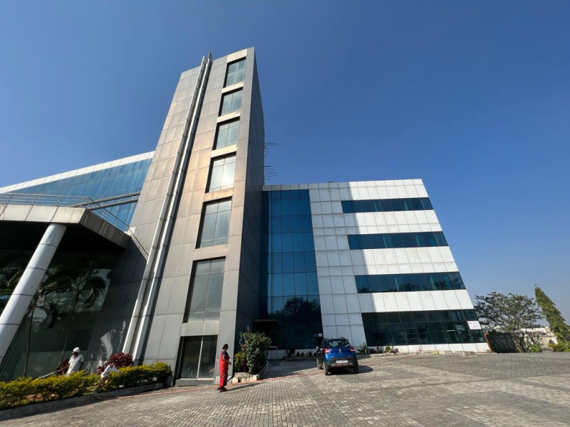  Office Space 5200 Sq.ft. for Rent in Talwade, Pune