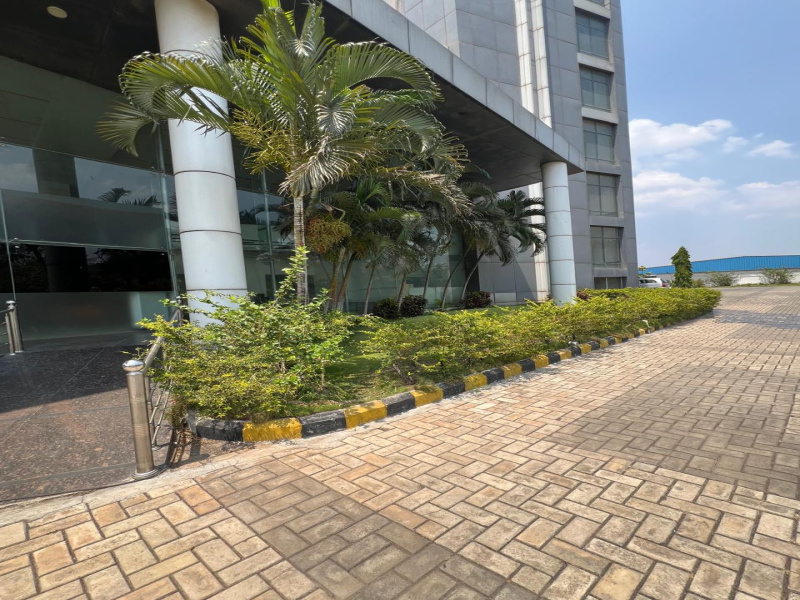 Office Space 5200 Sq.ft. for Rent in Talwade, Pune