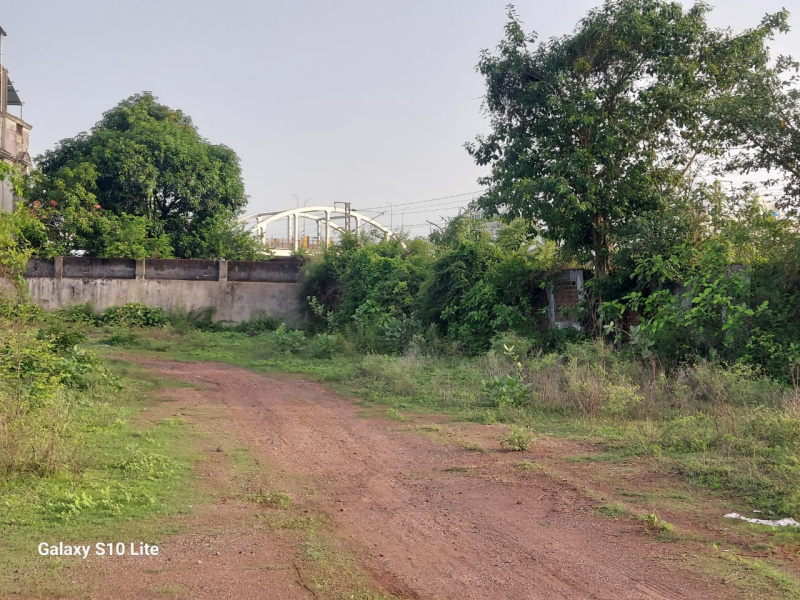  Residential Plot 60000 Sq.ft. for Sale in Bilimora, Navsari