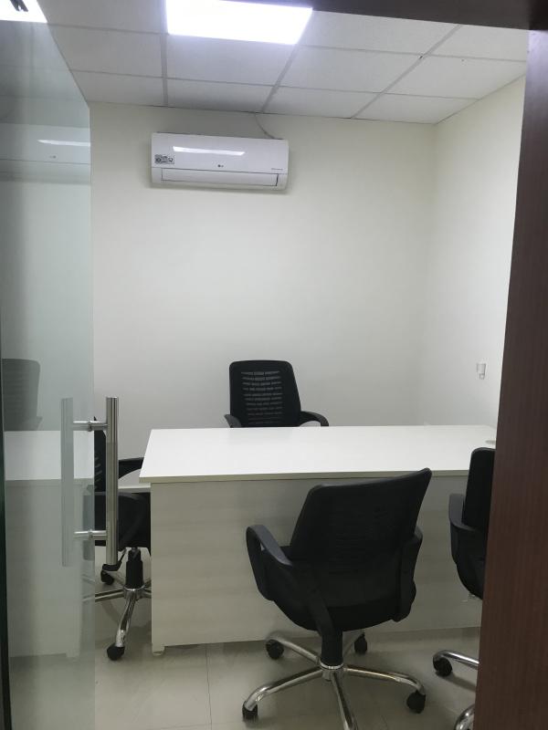  Office Space 1800 Sq.ft. for Rent in Banjara Hills, Hyderabad