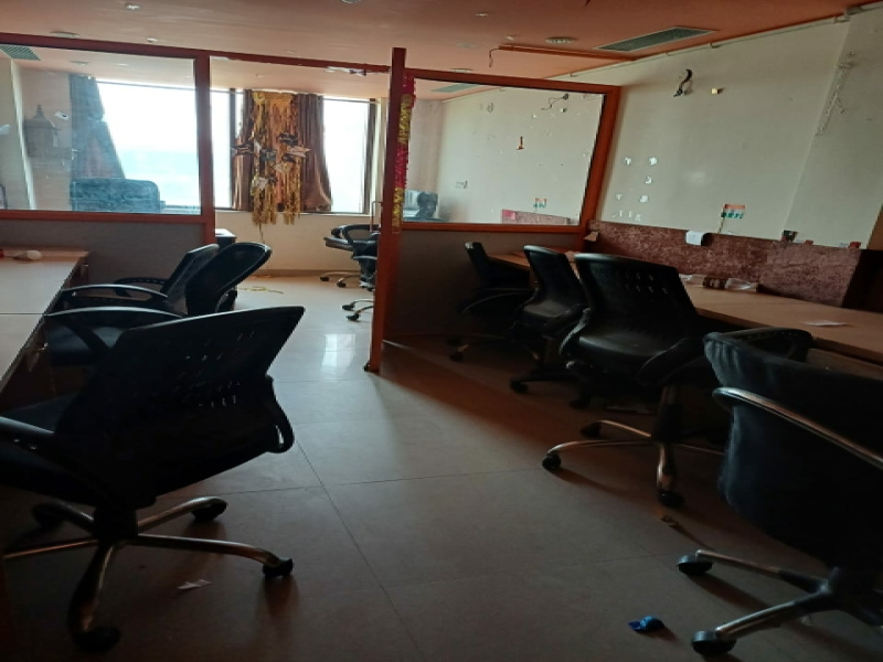  Office Space 1000 Sq.ft. for Rent in Dlf Industrial Area, Faridabad