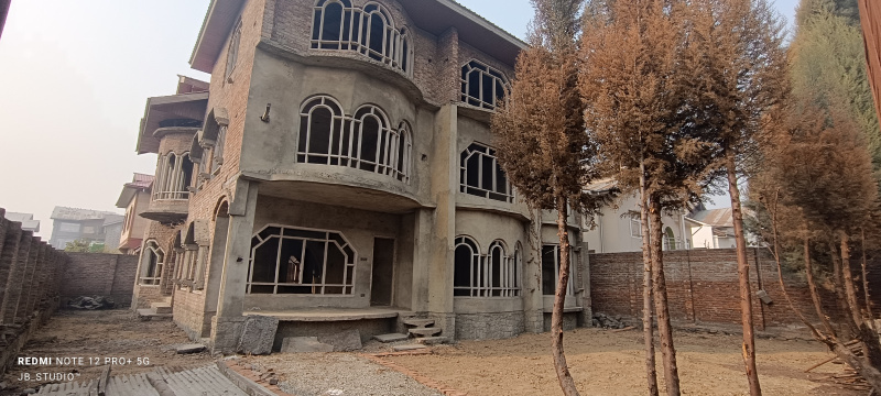 7 BHK House 2500 Sq.ft. for Sale in Rawal Pora, Srinagar