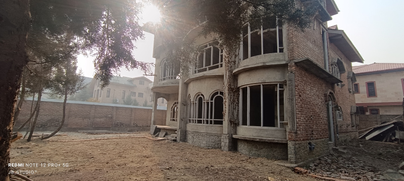 7 BHK House 2500 Sq.ft. for Sale in Rawal Pora, Srinagar