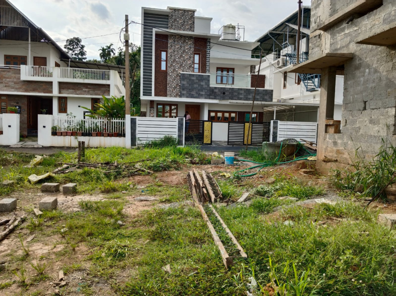 4 BHK 1850 Sq.ft. House for Sale in Kakkanad, Ernakulam