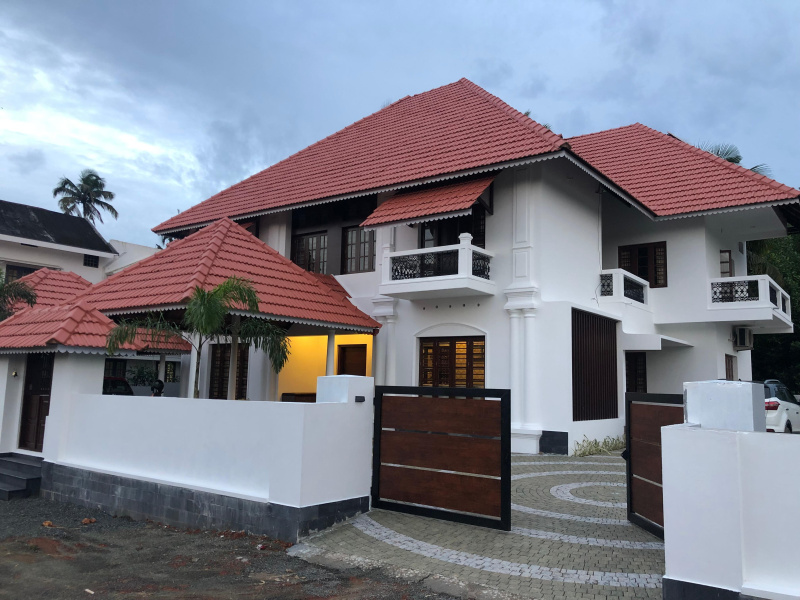 4 BHK 3300 Sq.ft. House for Sale in Vyttila, Ernakulam