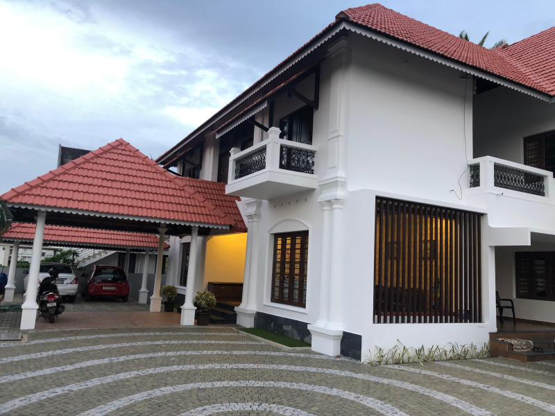 4 BHK 3300 Sq.ft. House for Sale in Vyttila, Ernakulam