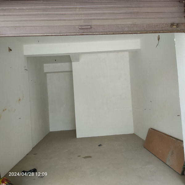  Commercial Shop 100 Sq.ft. for Rent in Samroli, Chikhli, Navsari