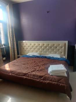 3 BHK Flat for Sale in Shamshabad Road, Agra