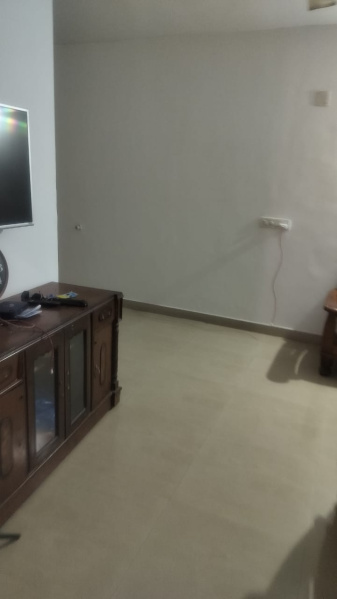 3 BHK 2400 Sq.ft. Apartment for Rent in Indira Marg, Jamnagar