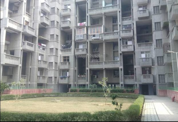 3 BHK 2000 Sq.ft. Apartment for Rent in Sector 18 Dwarka, Delhi