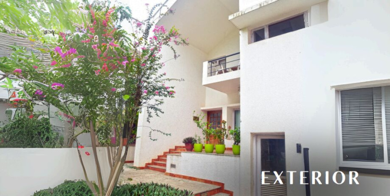 2 BHK Villa 150 Sq. Meter for Sale in Candolim, Goa