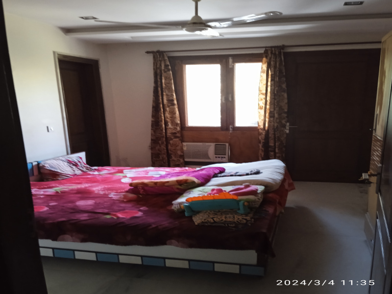 4 BHK Builder Floor 2400 Sq.ft. for Sale in Sunder Vihar, Paschim Vihar, Delhi