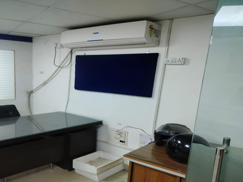  649 Sq.ft. Office Space for Rent in Main Road, Ranchi