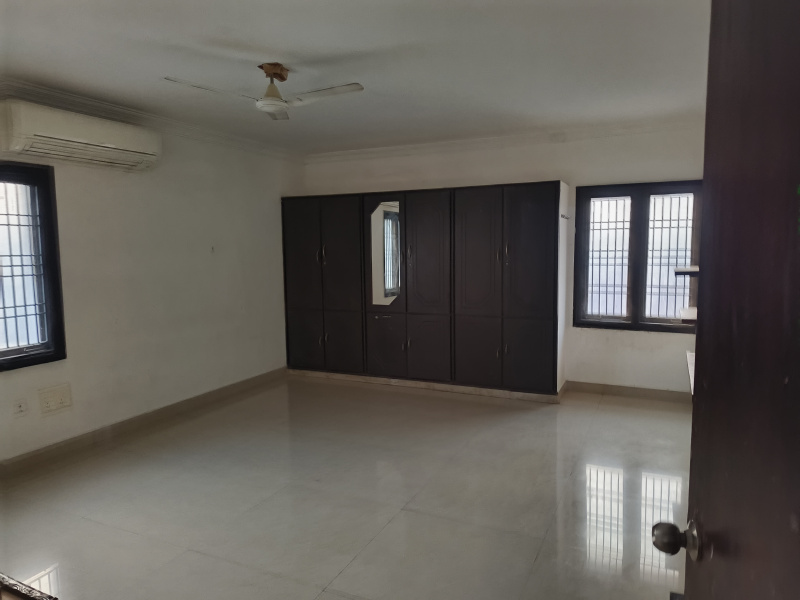 3 BHK 2275 Sq.ft. Apartment for Sale in Bharathi Nagar, Vijayawada