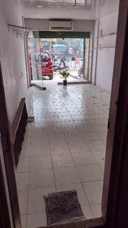 Commercial Shop 325 Sq.ft. for Rent in