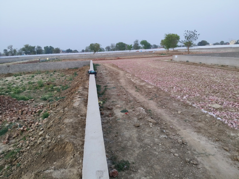 1000 Sq.ft. Residential Plot for Sale in Gwalior Road, Gwalior Road, Agra