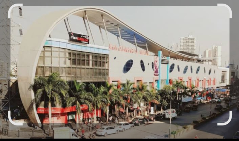  Commercial Shop 495 Sq.ft. for Rent in Mahavir Nagar Kandivali West, Mumbai