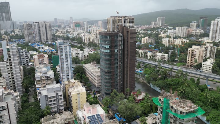  548 Sq.ft. Commercial Shop for Sale in Daulat Nagar, Borivali East, Mumbai