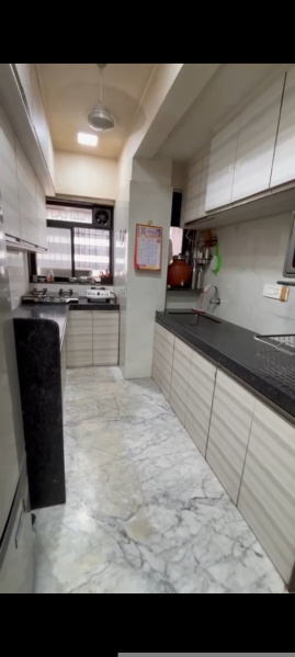 2 BHK 1050 Sq.ft. Apartment for Sale in Charni Road, Girgaon, Mumbai