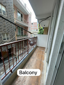 3 BHK Flat for Sale in Chattarpur Extension, Delhi