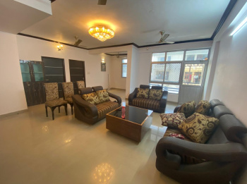 3 BHK Flat for Sale in Hazratganj, Lucknow