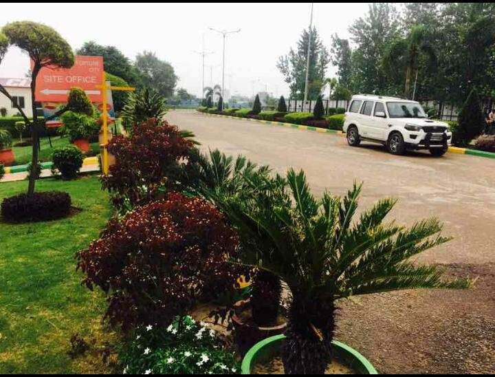  150 Sq. Yards Residential Plot for Sale in Chandigarh Road, Ludhiana