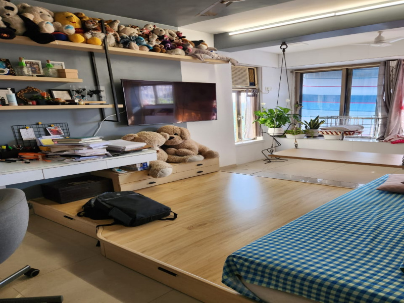 2 BHK 1000 Sq.ft. Residential Apartment for Sale in Juhu Tara Road