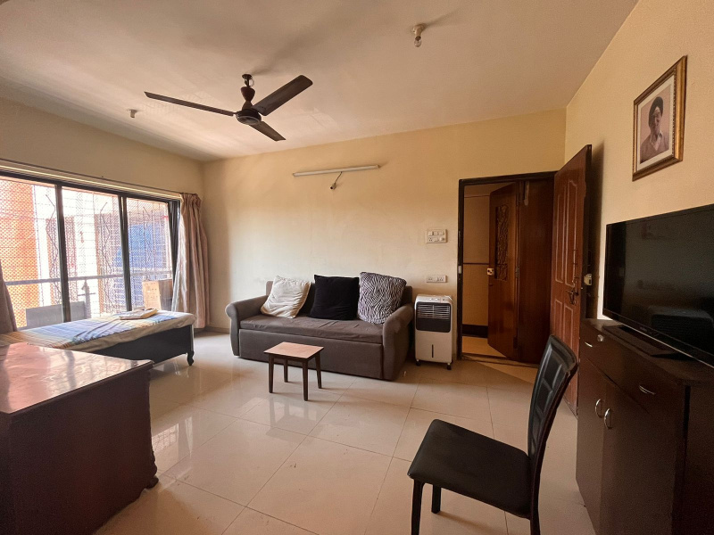 1 BHK 650 Sq.ft. Residential Apartment for Sale in Juhu, Mumbai
