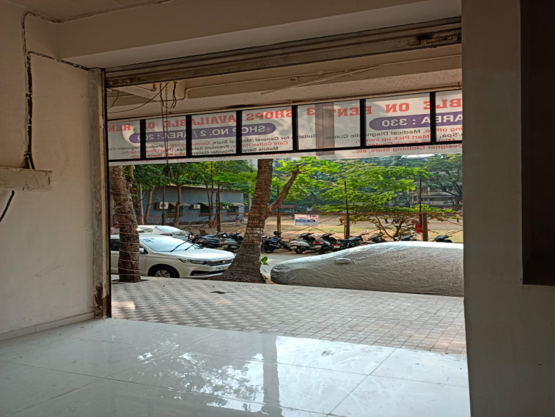  Commercial Shop 450 Sq.ft. for Rent in Andheri West, Mumbai