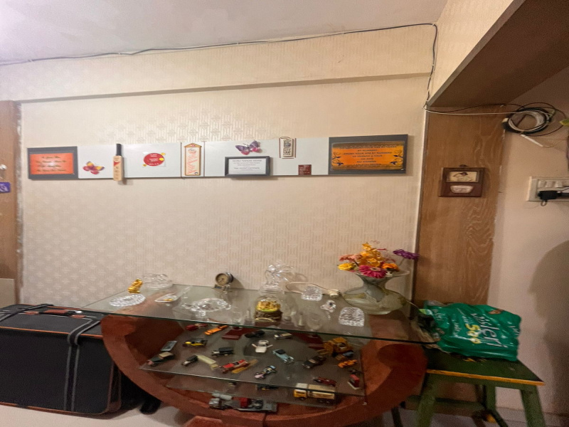 1 BHK 610 Sq.ft. Apartment for Sale in Versova, Andheri West, Mumbai ...