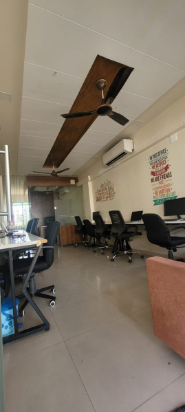  Office Space 383 Sq.ft. for Sale in Shahibaug, Ahmedabad