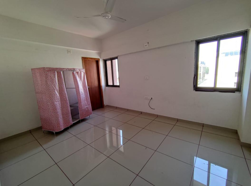 3 BHK Apartment 261 Sq. Yards for Rent in Chandkheda, Ahmedabad