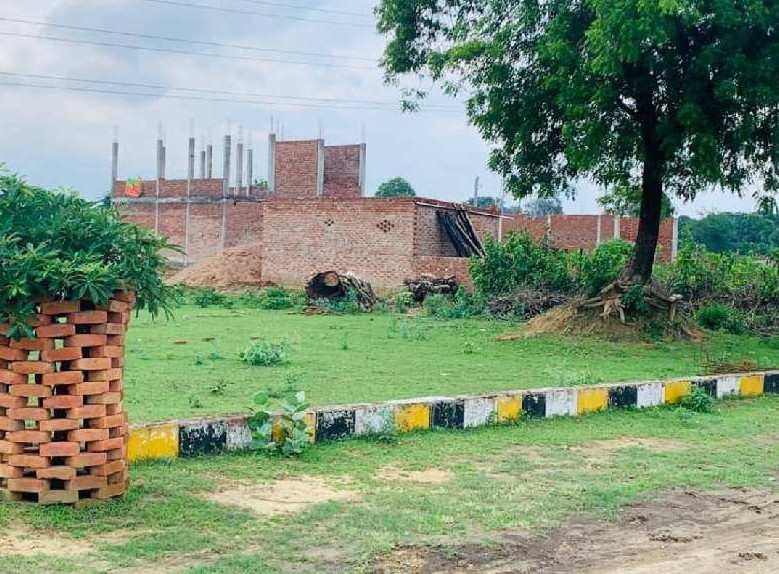  1000 Sq.ft. Residential Plot for Sale in Gomti Nagar Extension, Lucknow