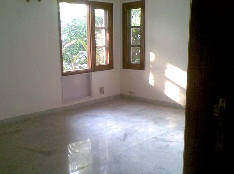3 BHK Builder Floor 2400 Sq.ft. for Rent in Basant Lok,
