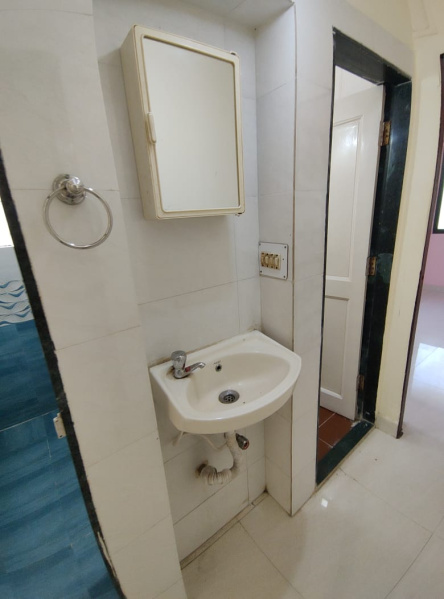 1 BHK 450 Sq.ft. Apartment for Rent in Teen Hath Naka, Thane