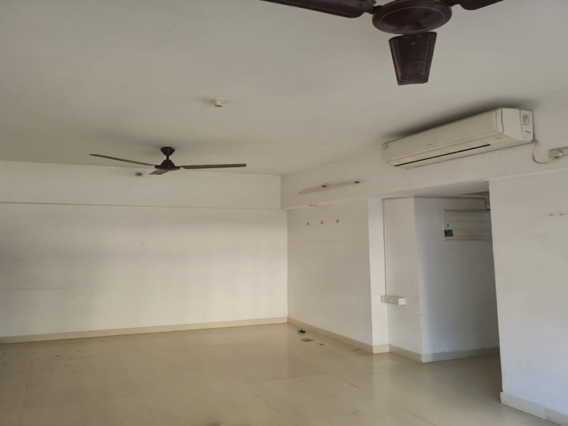 2.5 BHK 850 Sq.ft. Apartment for Rent in Ghodbunder Road, Thane