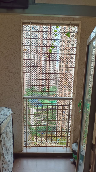 2.5 BHK 850 Sq.ft. Apartment for Rent in Bhayanderpada, Thane