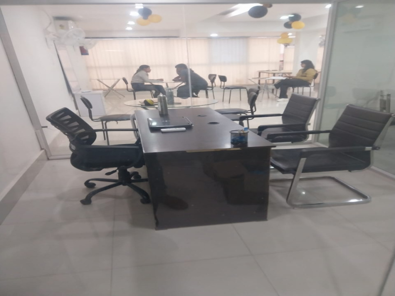  Office Space 2650 Sq.ft. for Rent in Lahurabir, Varanasi