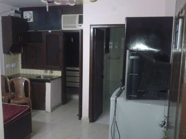 1 BHK Builder Floor 500 Sq.ft. for Rent in DLF Phase III, Gurgaon