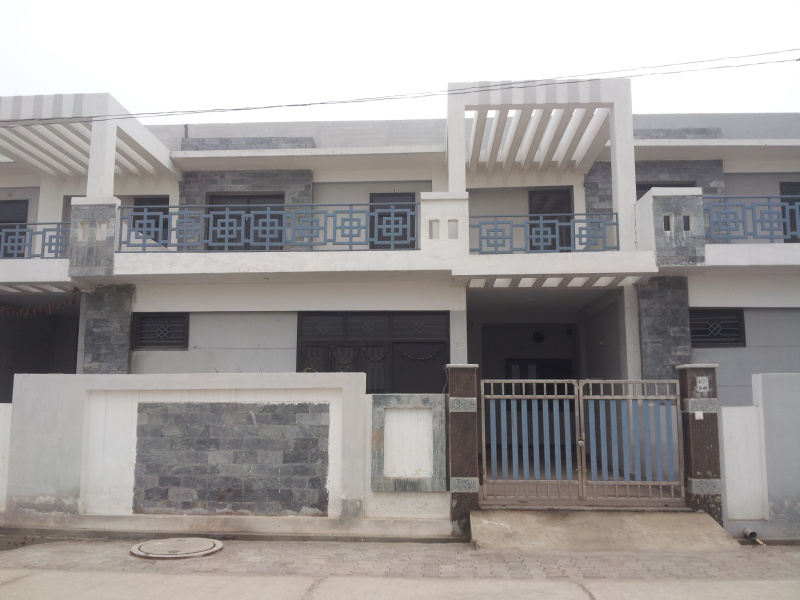 3.5 BHK 2250 Sq.ft. House for Rent in Sikandra, Agra