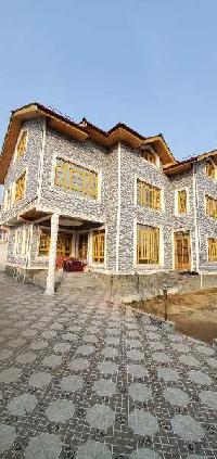 4 BHK House for Sale in Peerbagh, Srinagar