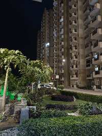 2 BHK Flat for Sale in Nimbus express park view 2, Greater Noida, Greater Noida