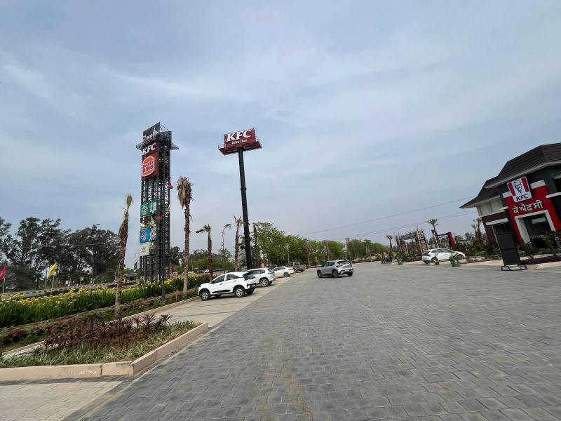  Showroom 1875 Sq.ft. for Sale in Chandigarh-Ludhiana Highway, Mohali