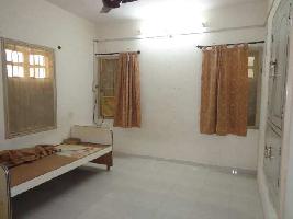 2 BHK House for Rent in Alkapuri, Vadodara