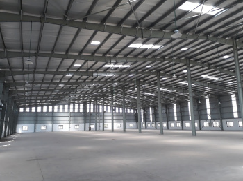  Warehouse for Rent in 100 Ft Ring Road, Ahmedabad