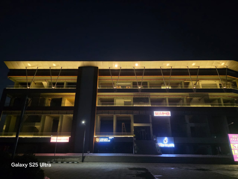  Showroom 1440 Sq.ft. for Sale in Airport Road, Zirakpur