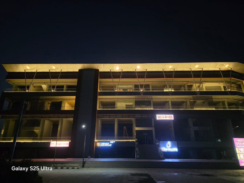  Showroom 1440 Sq.ft. for Sale in Airport Road, Zirakpur