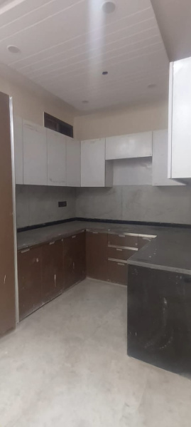 2 BHK Builder Floor 900 Sq.ft. for Sale in Ramesh Nagar, Delhi