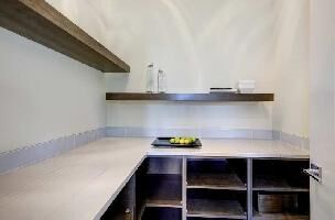  Showroom for Rent in East Of Kailash, Delhi