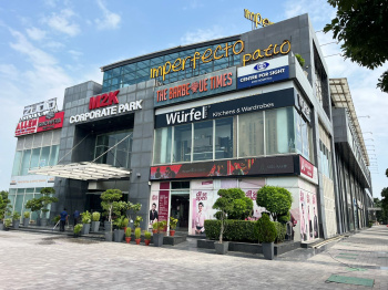  Commercial Shop for Rent in Mayfield Garden, Gurgaon